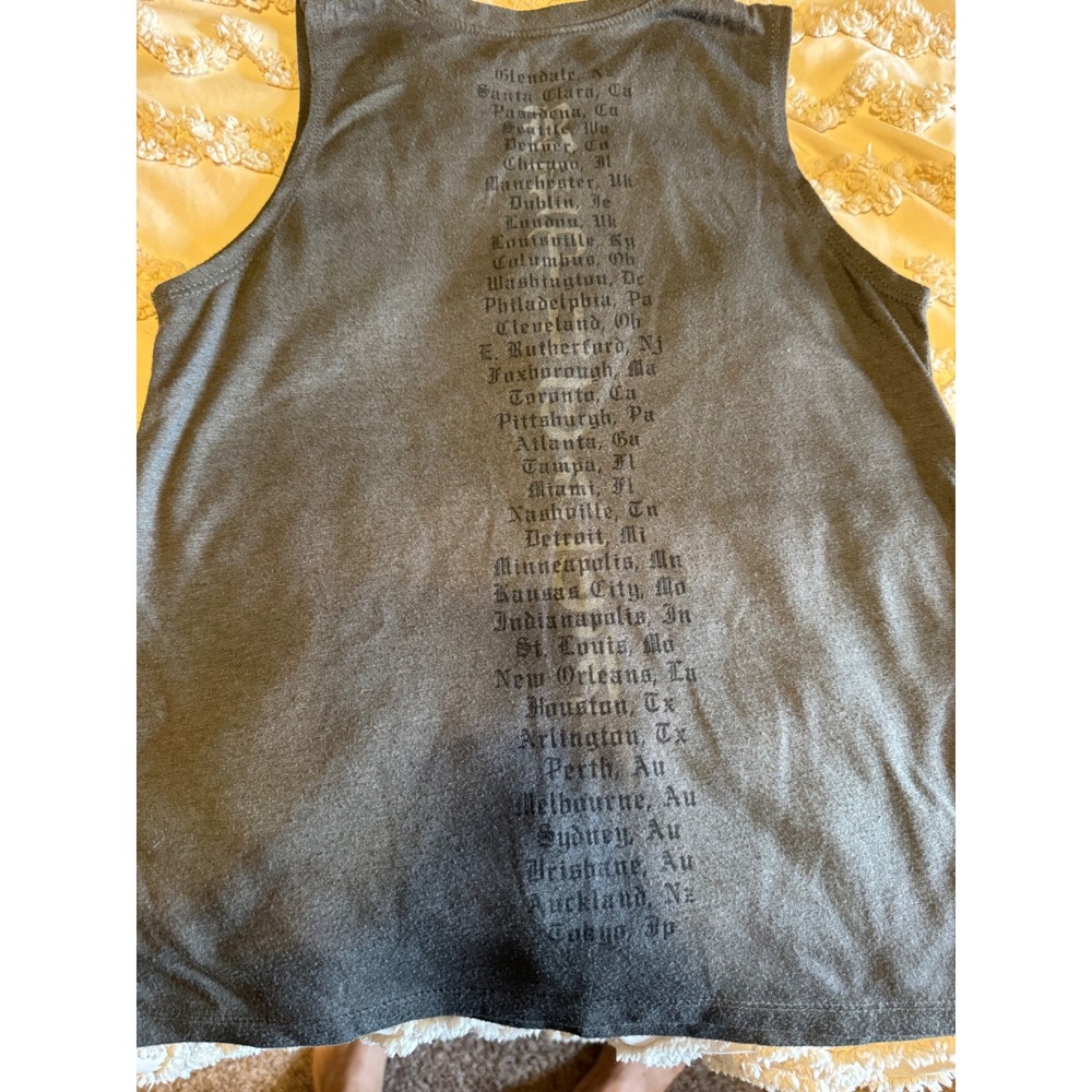 Taylor Swift Reputation Stadium Tour Snake Graphic Muscle Tank Top Gray Small - Picture 4 of 4